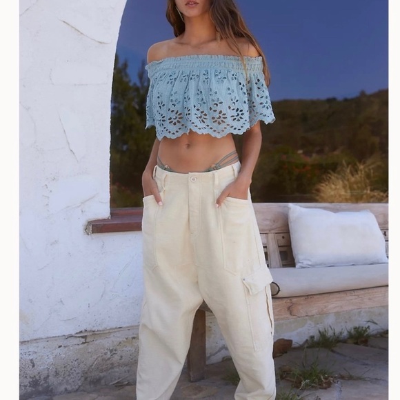 NWOT People Crop Top Eyelet in White - Picture 2 of 10